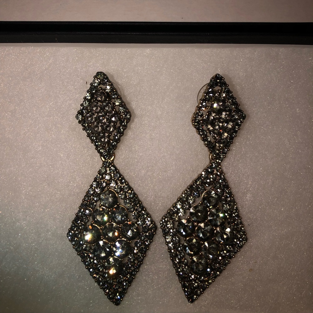 Elegant Sparkly Bebe Diamond-Shaped Earrings